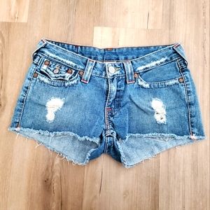 EUC! True Religion Daisy distressed cutoff shorts size 28